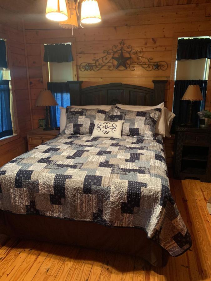 Lake Whitney Log Cabin Lakewood Harbor Exterior photo